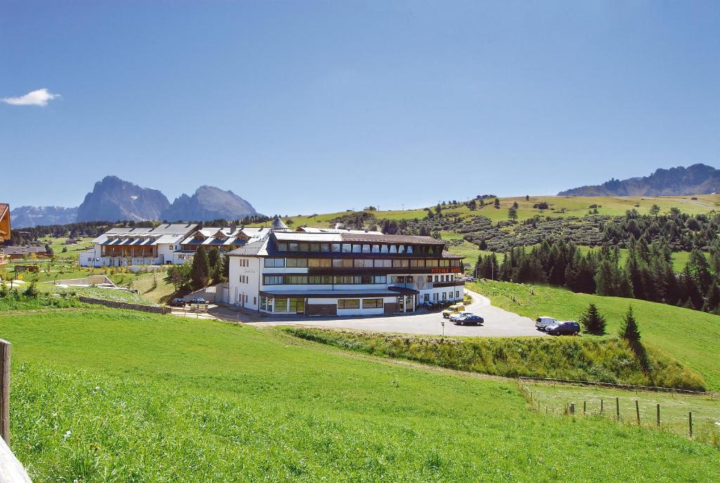 Piccolo Hotel Sciliar Alpe Di Siusi Exterior foto